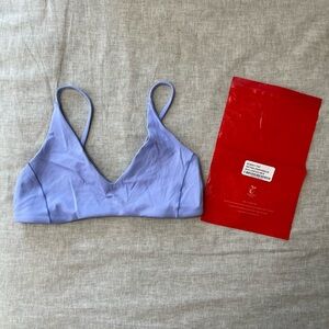 Left On Friday, Sunday Top - Riptide (Periwinkle), Size S,
Excellent Condition.